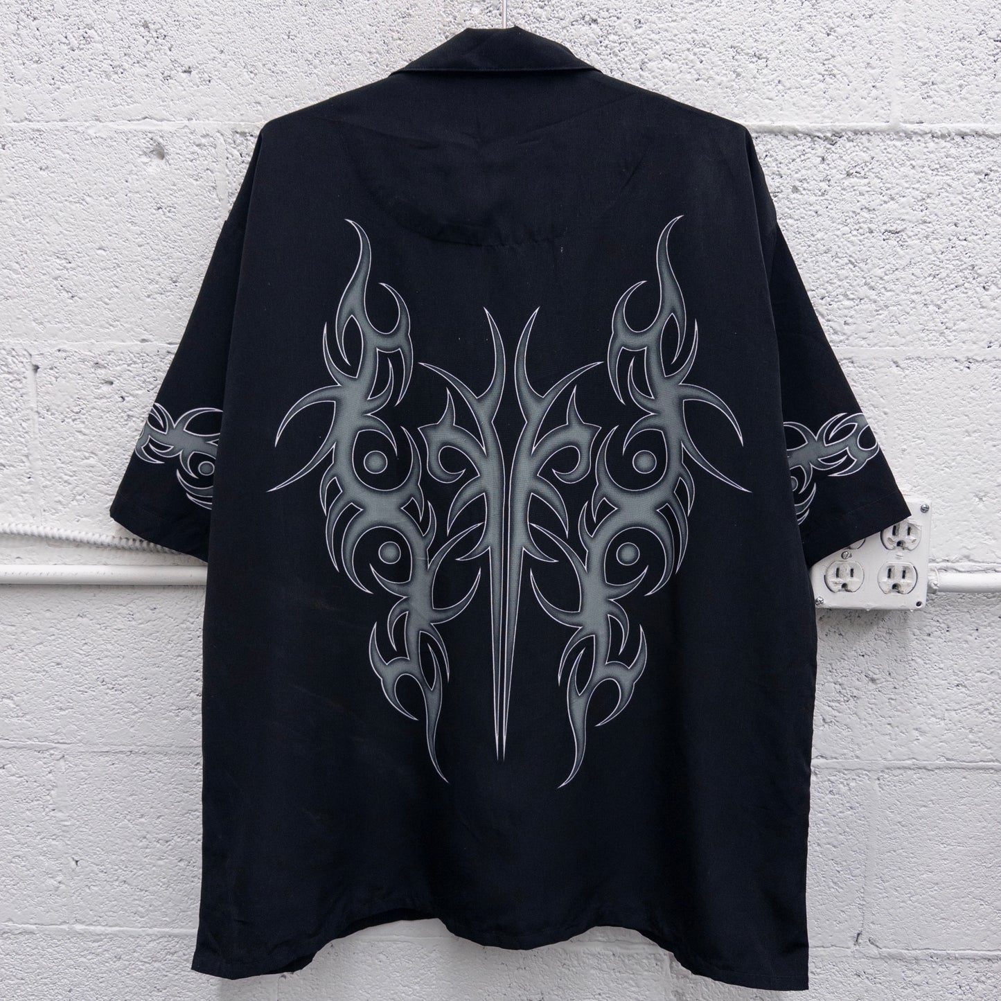 Vintage 2000s No Boundaries Flames Button Down Polo Shirt - XL