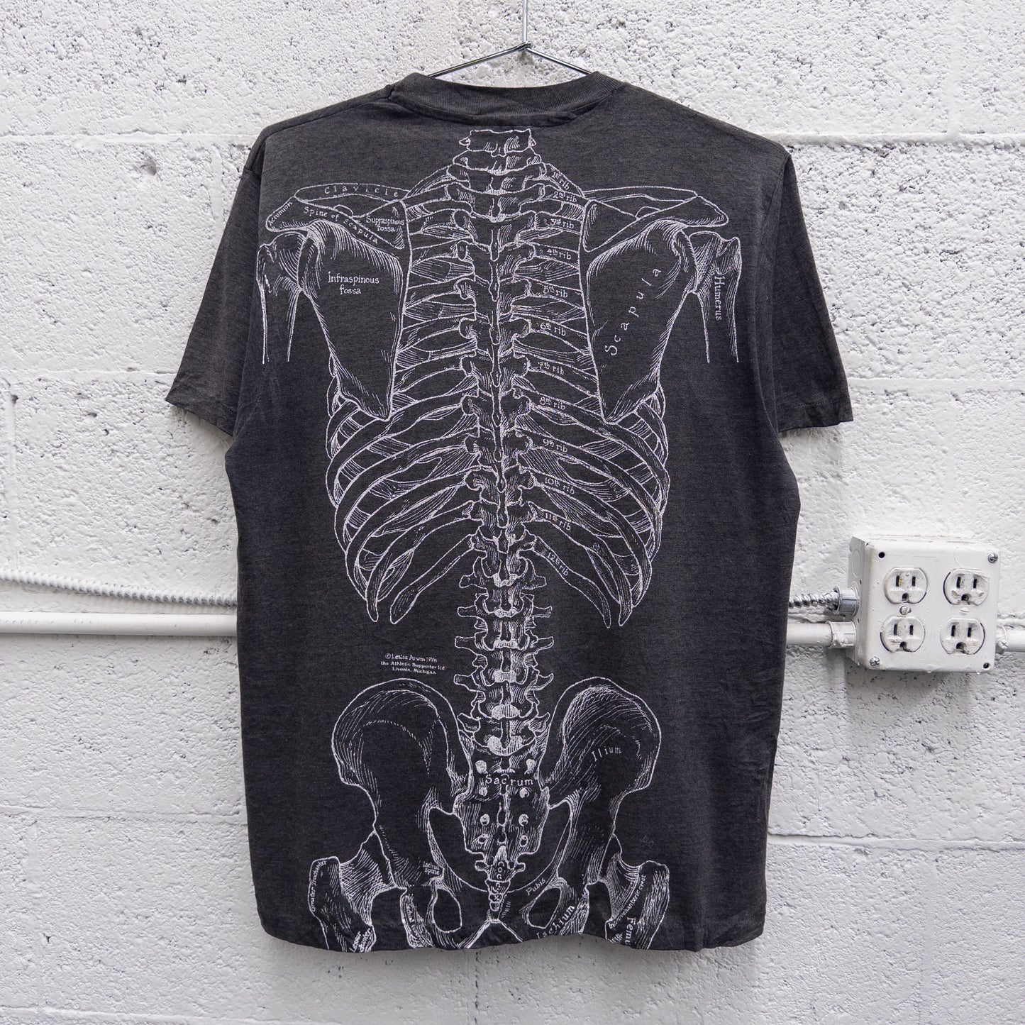 Vintage 70s Leslie Arwin Anatomy Art Tee - L