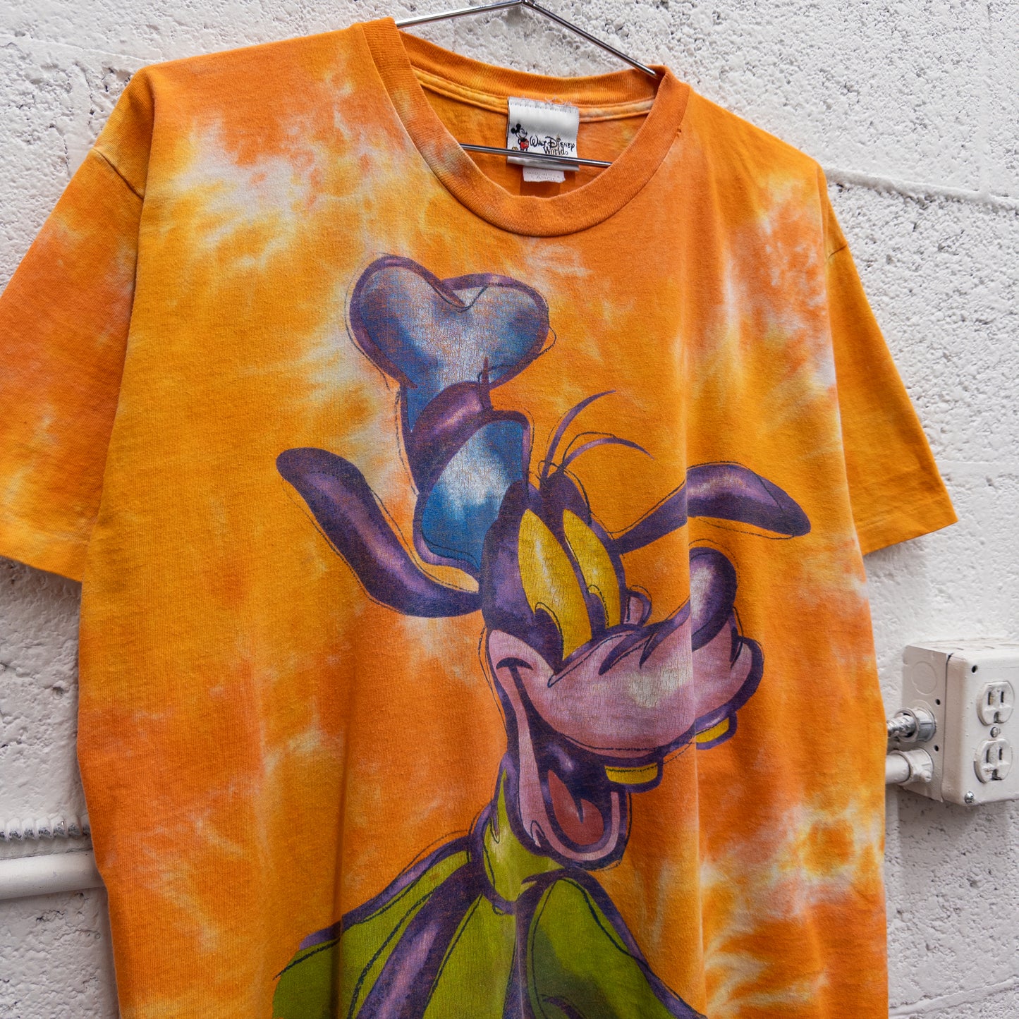 Vintage 90s Walt Disney World Goofy Tee - L