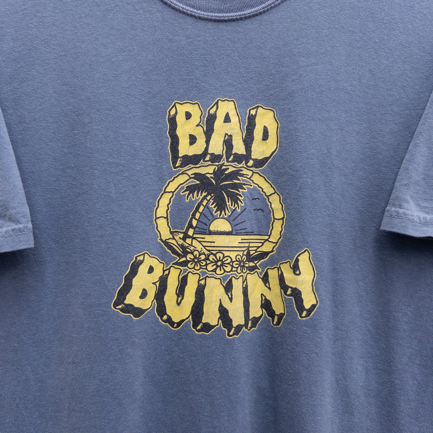 Bad Bunny Un Verano Sin Ti Worlds Hottest Tour Tee - L