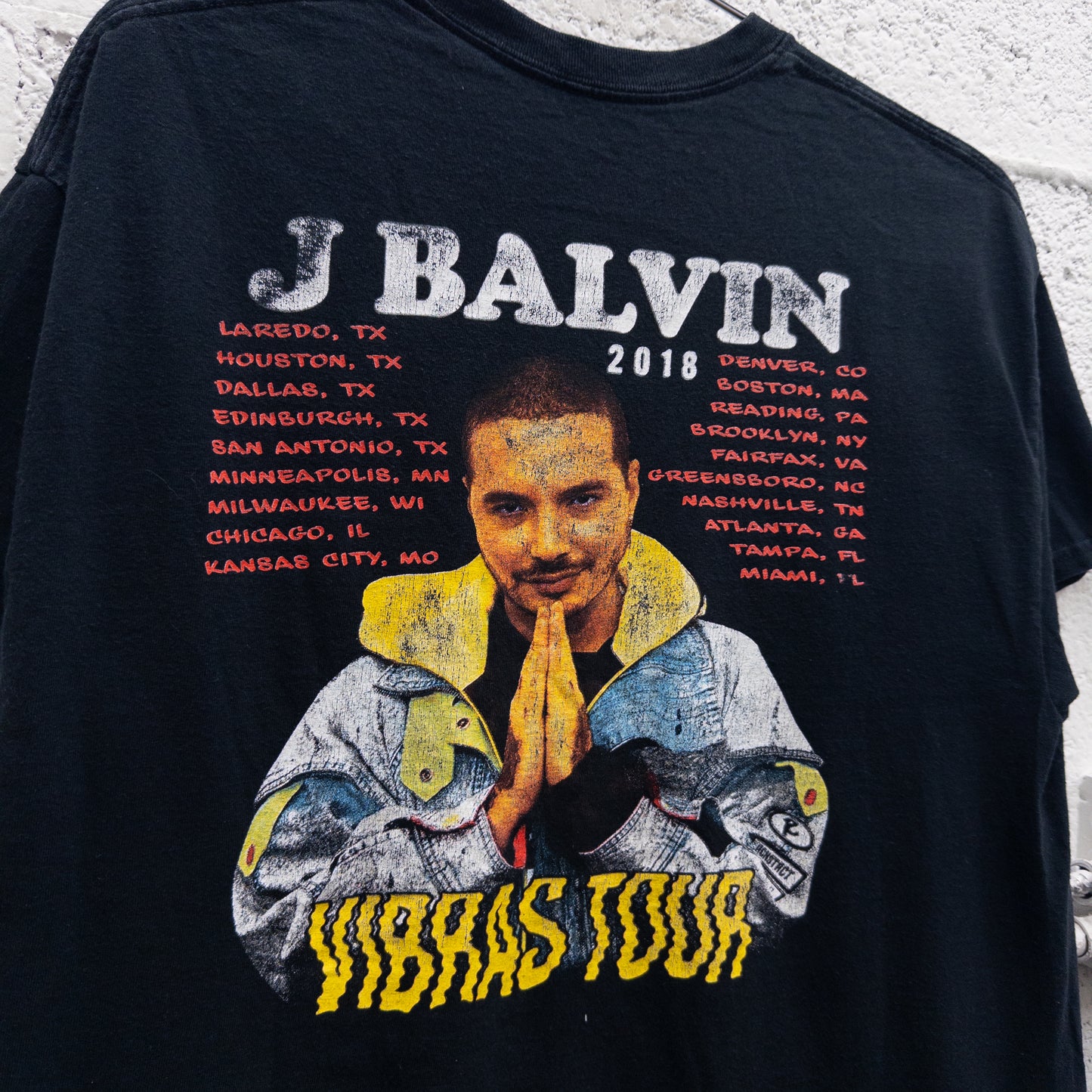 J Balvin Vibras Tour Tee - L