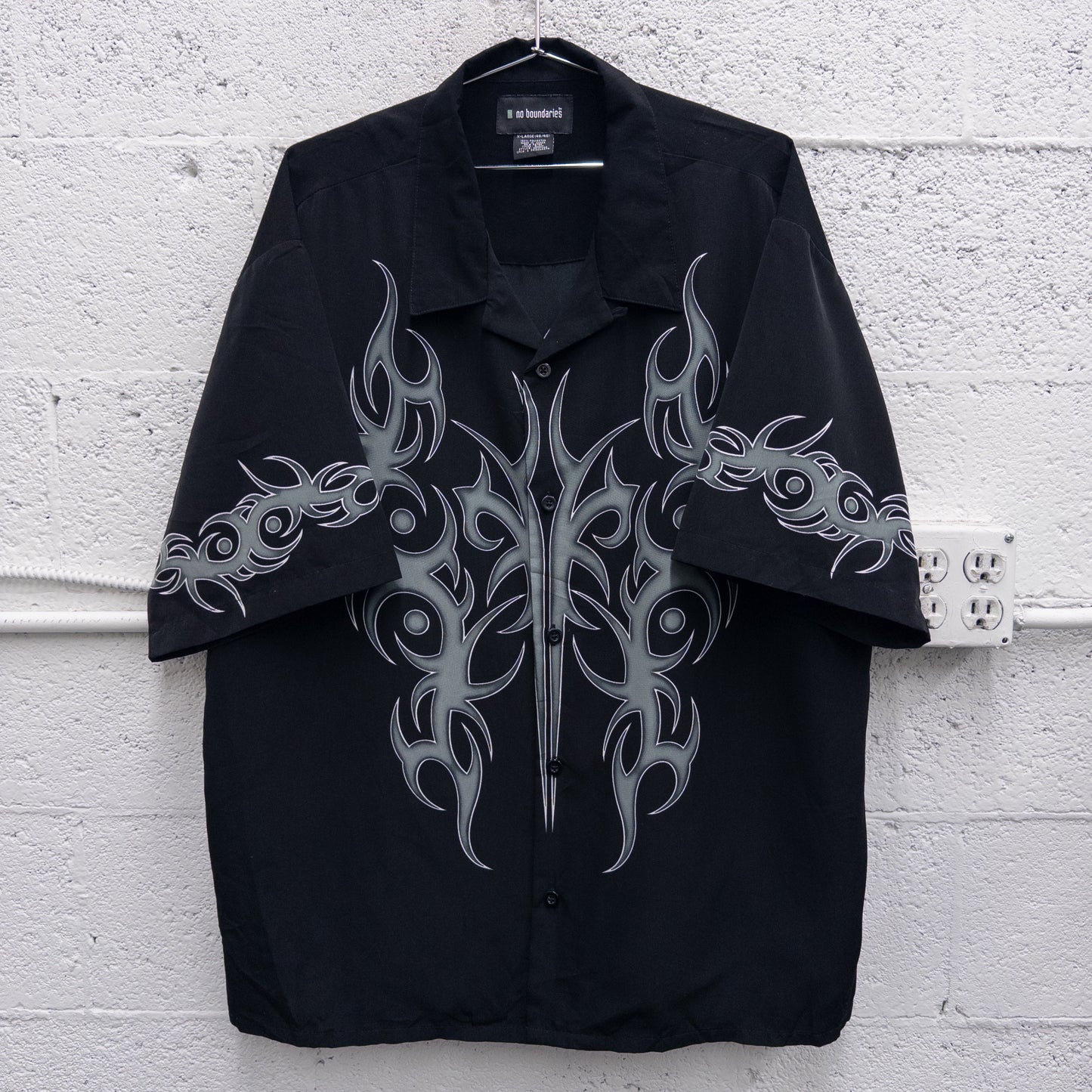 Vintage 2000s No Boundaries Flames Button Down Polo Shirt - XL