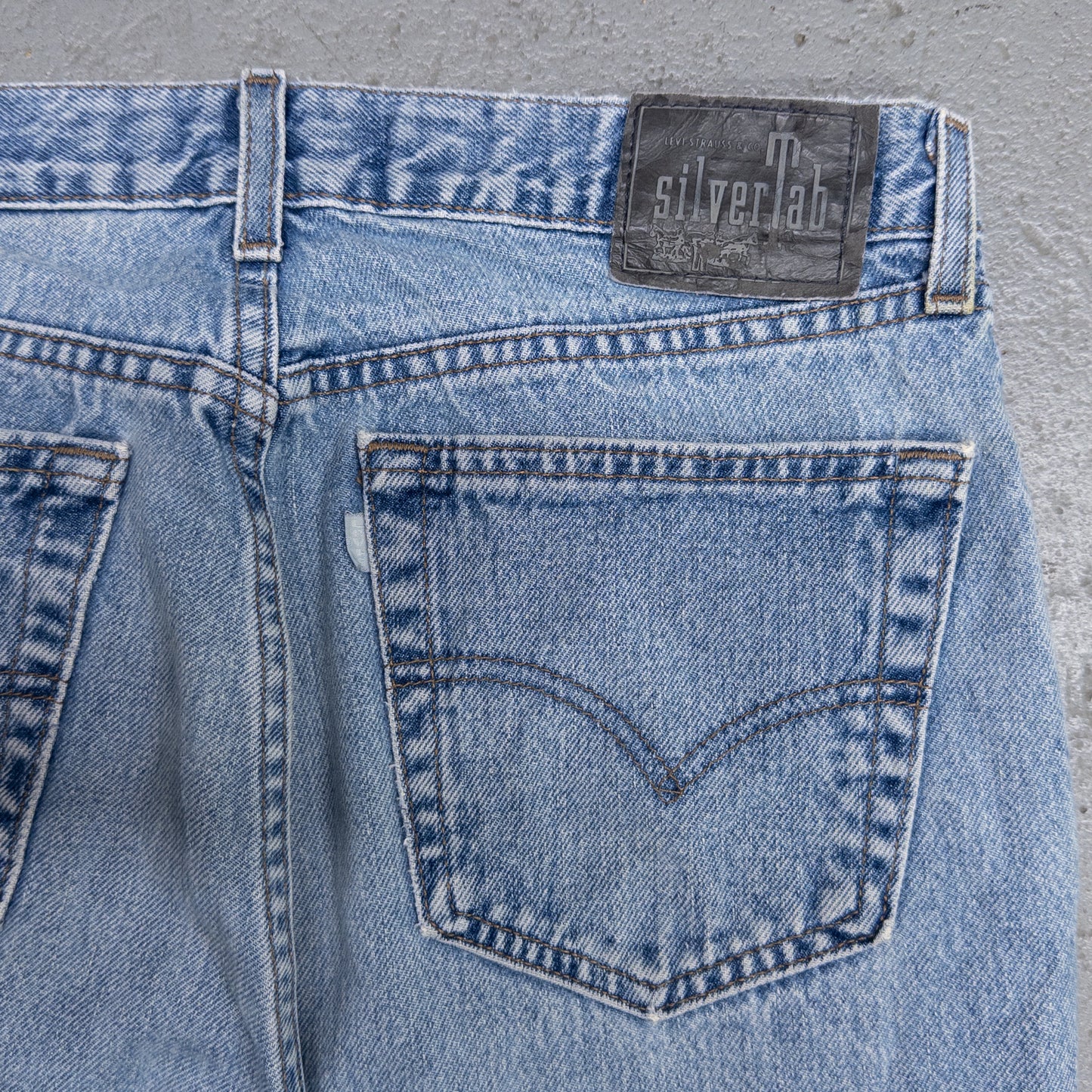 Vintage 90s Levi’s Silver Tab Boot Cut Men's Jeans - 33x32