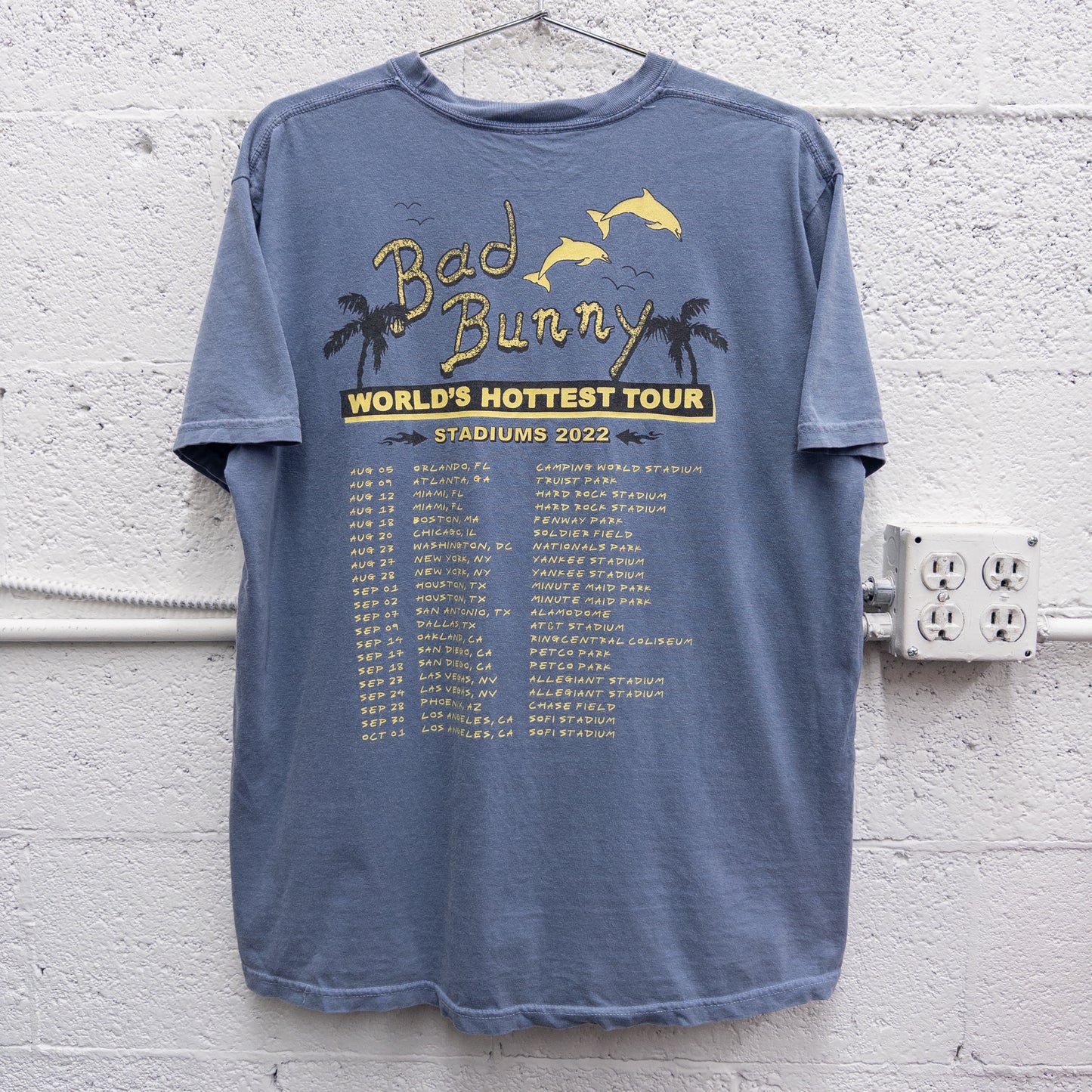 Bad Bunny Un Verano Sin Ti Worlds Hottest Tour Tee - L