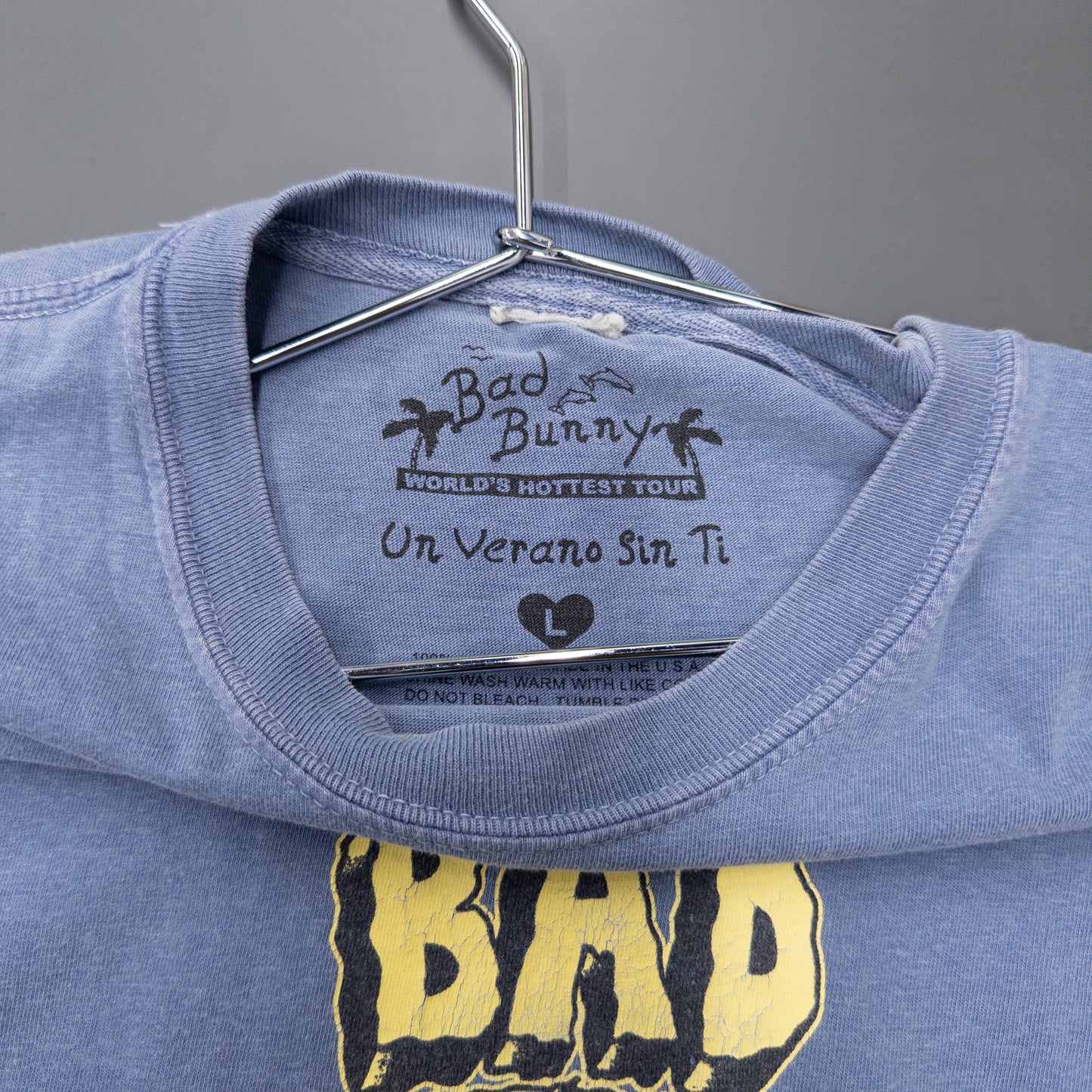 Bad Bunny Un Verano Sin Ti Worlds Hottest Tour Tee - L