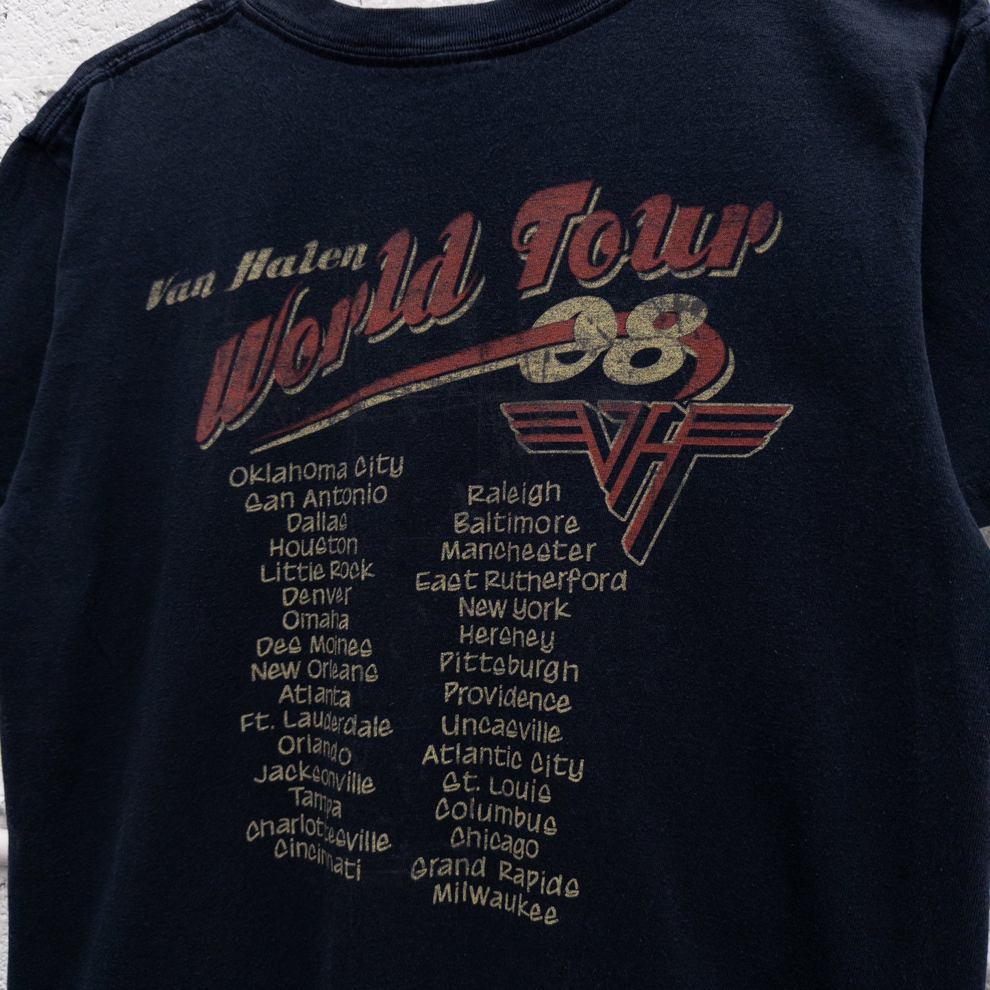 Vintage 2000s Van Halen World Tour Distressed Tee - M