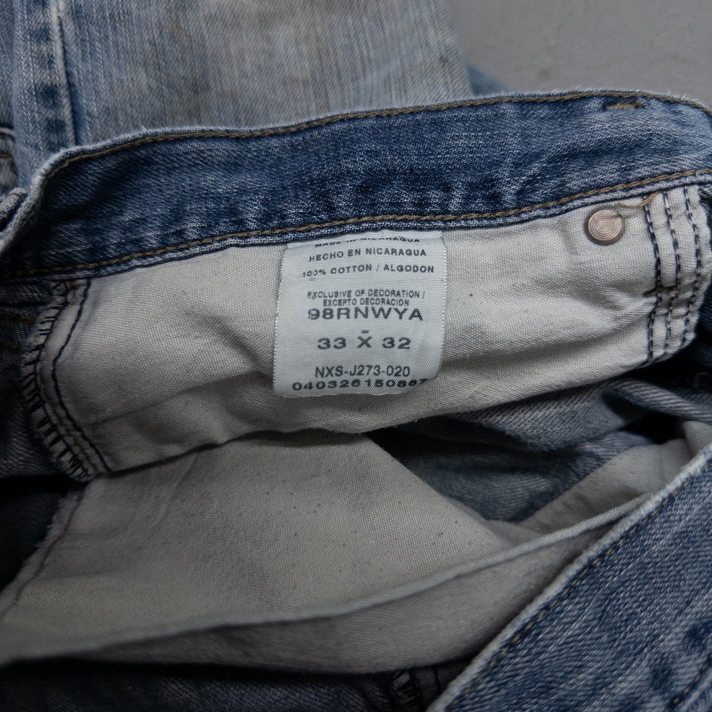 Vintage 2000s Wrangler Boot Cut Distressed Mens Jeans - 33x32