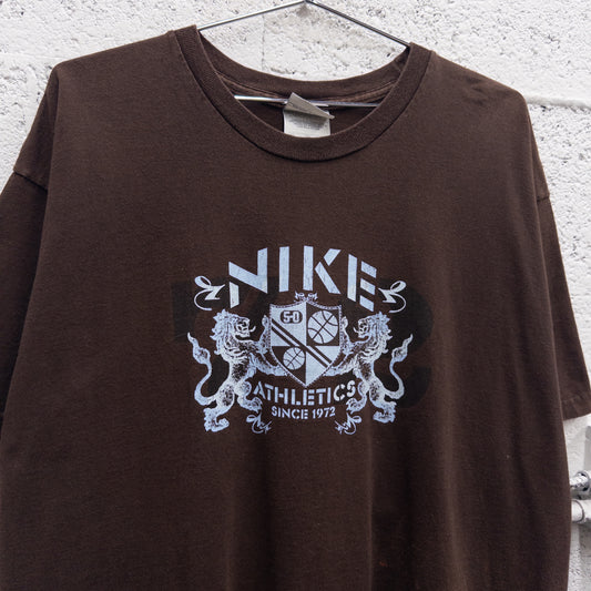 Vintage 2000s Nike Athletics Brown logo Tee - XL