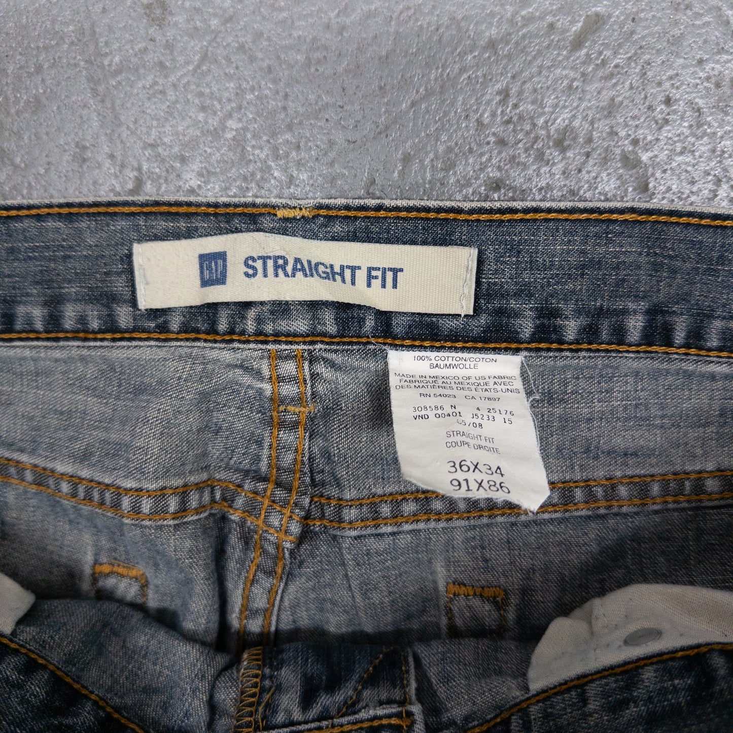 Vintage 2000s Gap Straight Fit Blue Denim Men's Jeans - 36x34