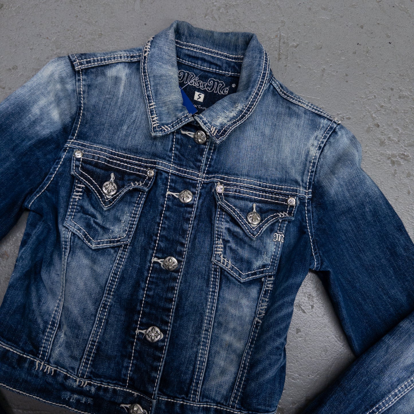 Vintage 2000s Miss Me Women's Denim Jacket - S
