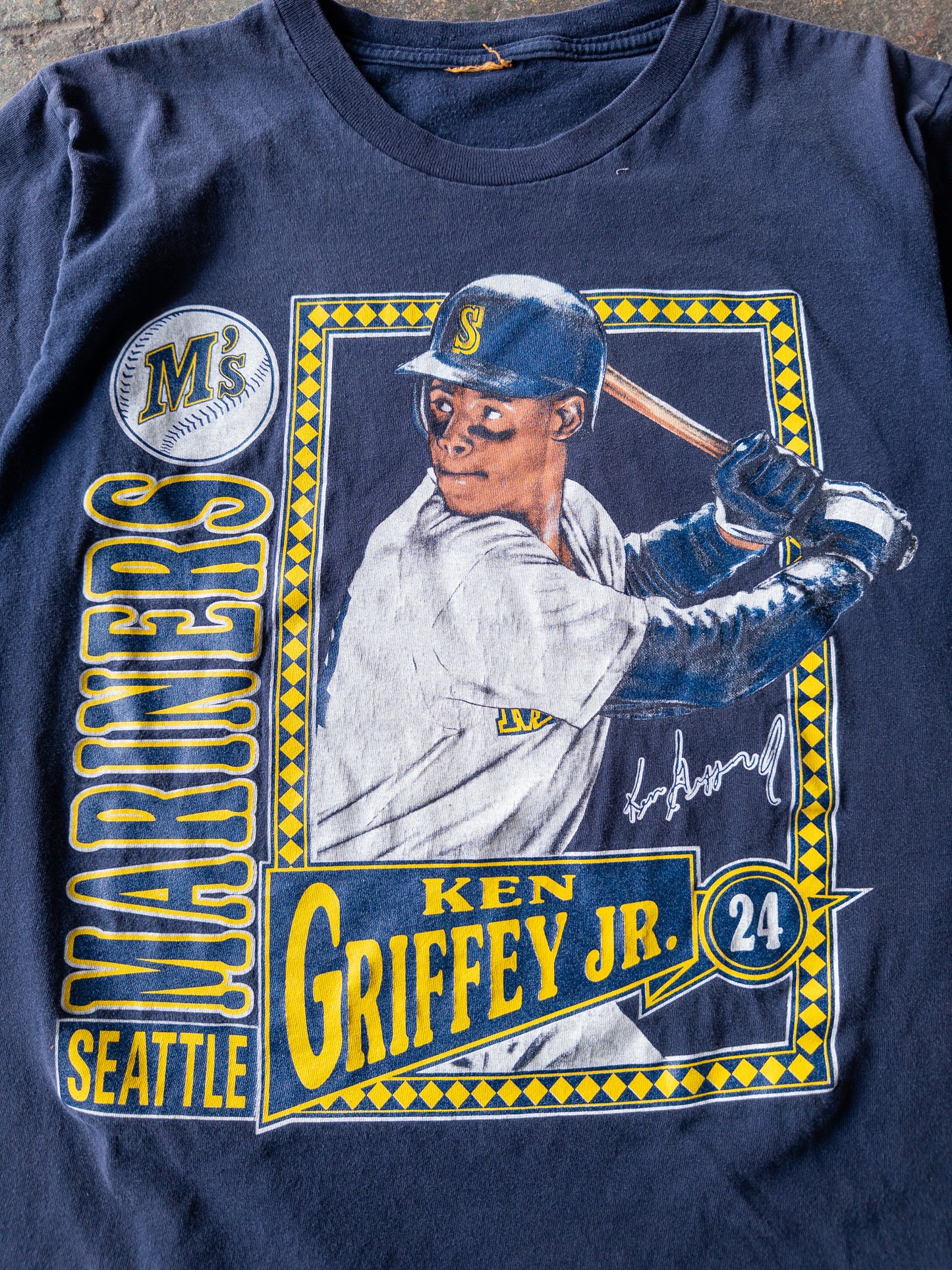 Vintage 90s Ken Griffey Jr. Tee - Large