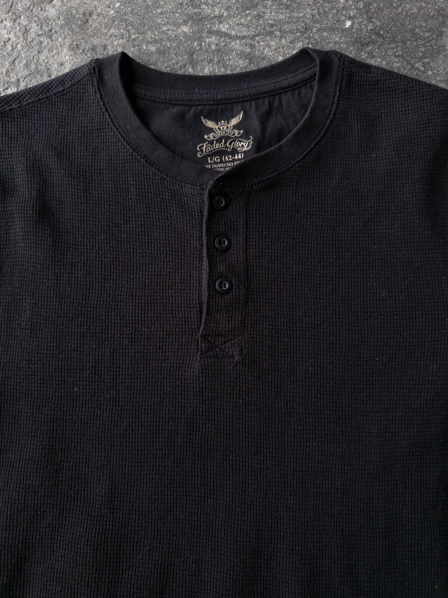 Vintage 2000s Faded Glory Black Thermal - Large