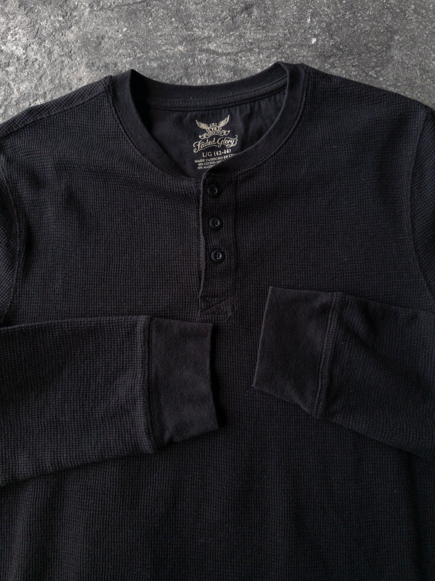 Vintage 2000s Faded Glory Black Thermal - Large