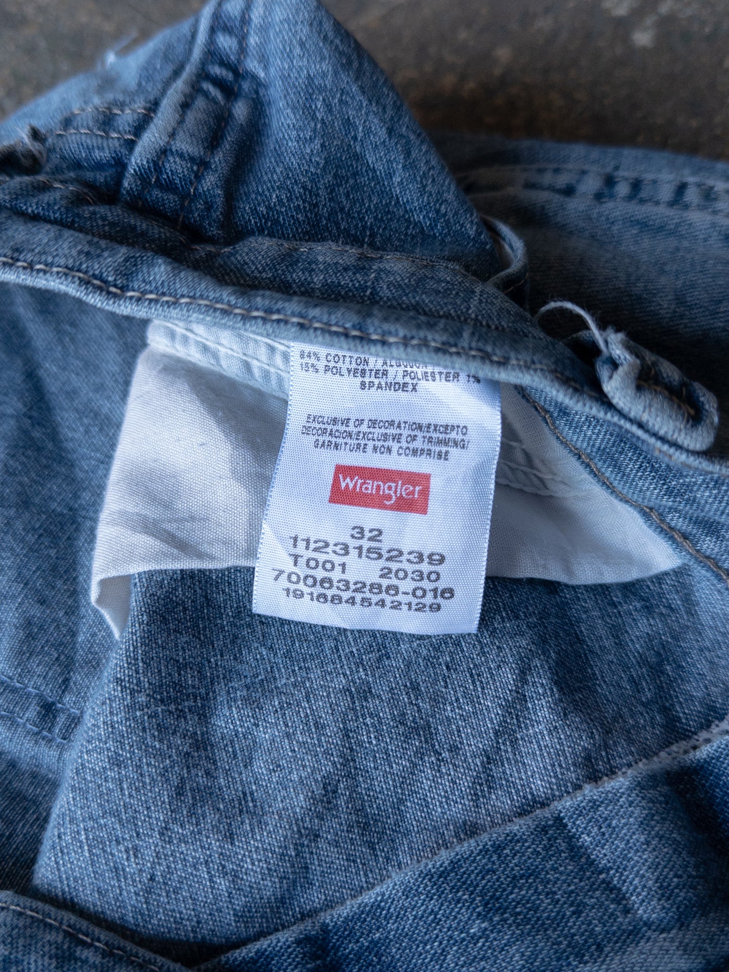 Vintage 2000s Wrangler Paint Thrashed Carpenter Jorts - 32