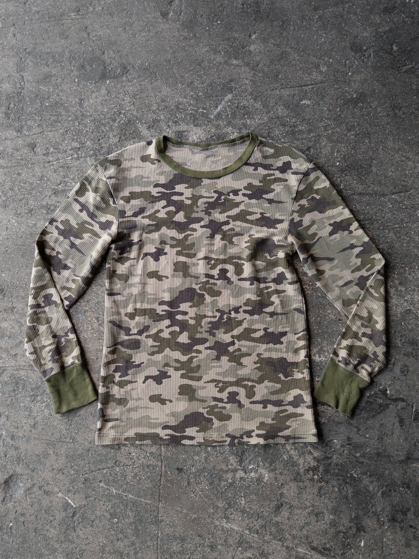 Vintage Camo Thermal - Large