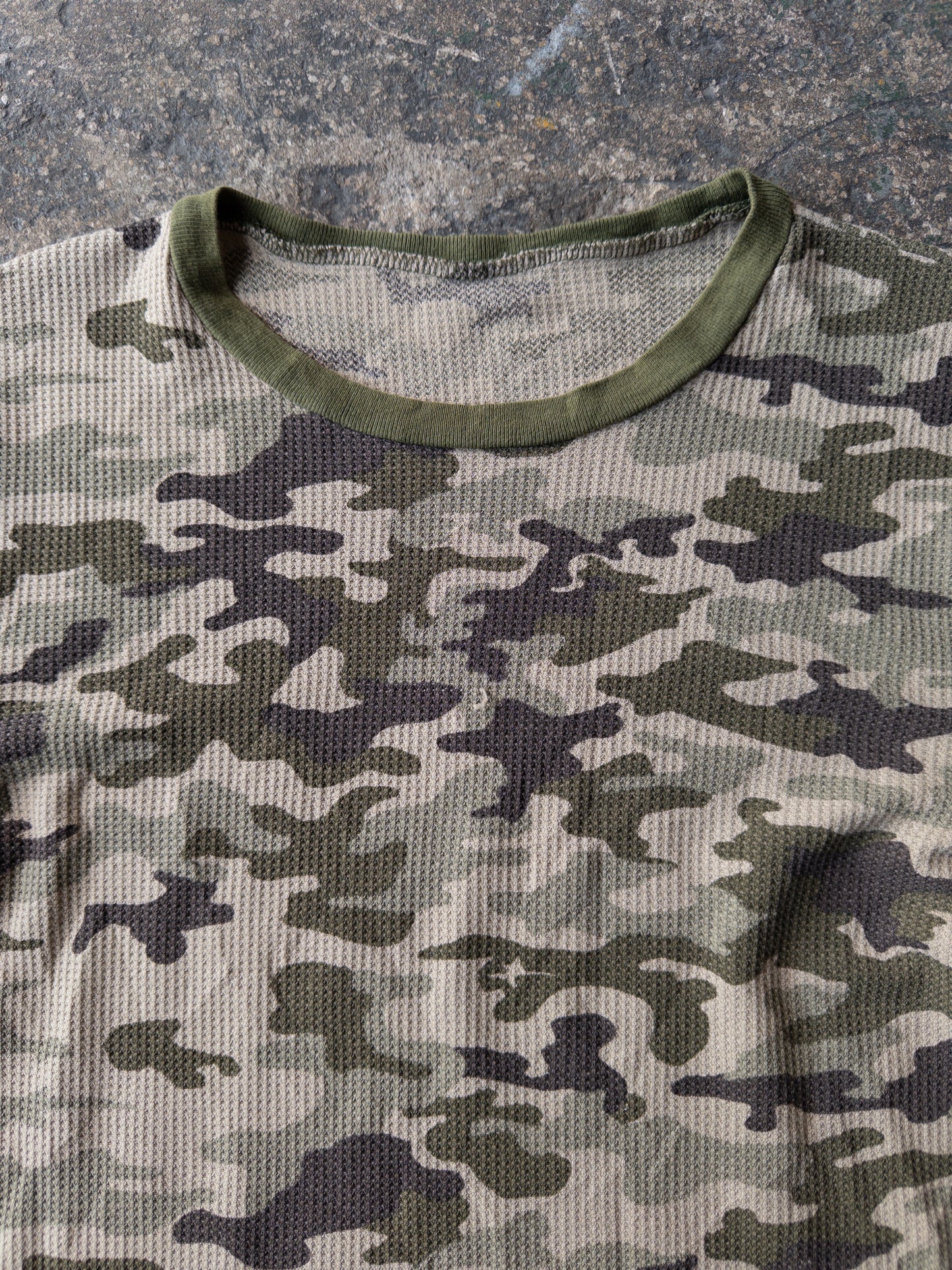 Vintage Camo Thermal - Large