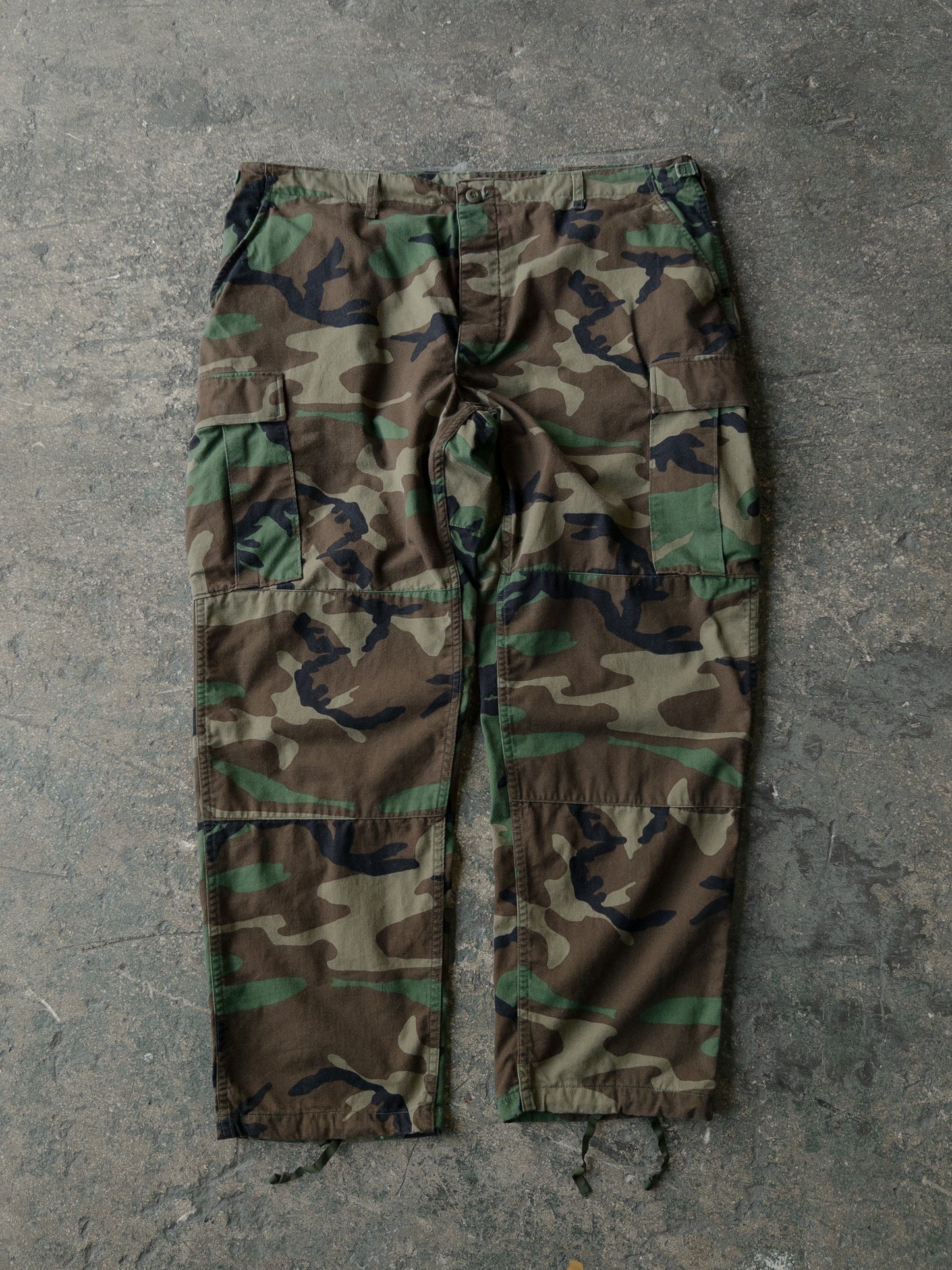 Vintage Military Camo Cargo Pants - XL