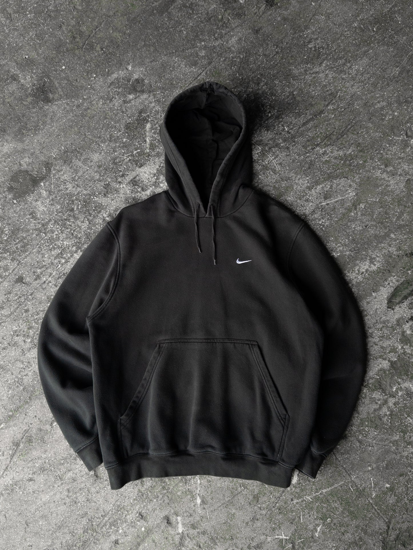 Vintage 2000s Nike Black Hoodie - Medium