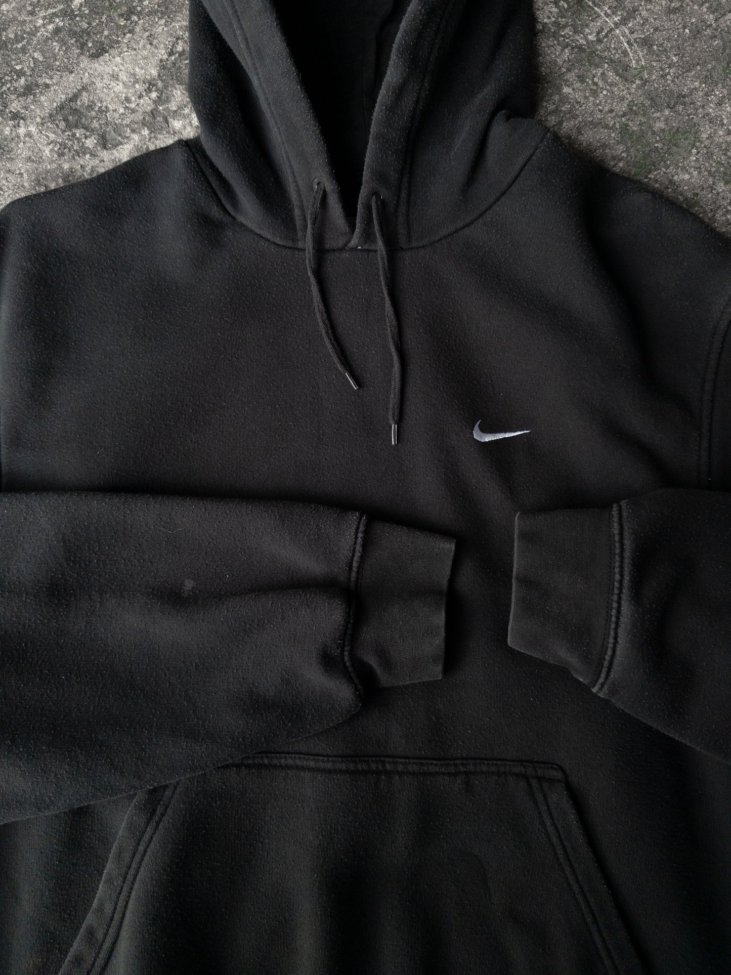 Vintage 2000s Nike Black Hoodie - Medium
